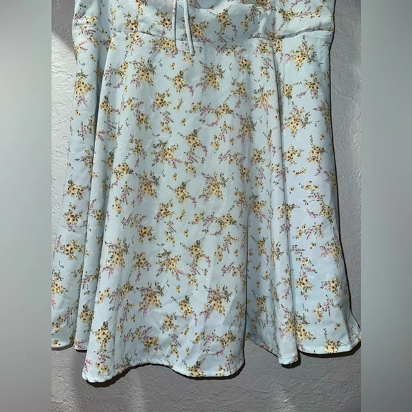 Windsor Budding Romance Floral Chiffon Skater Dress - Picture 3 of 10